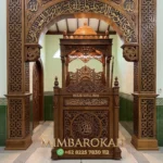 Desain Mimbar Jati Minimalis Ukuran Besar untuk Interior Masjid Agung