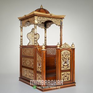 Mimbar Podium Khutbah Ukiran Kaligrafi Atap Kubah Masjid Agung Koja