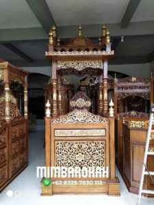 Mimbar Podium Masjid Ukiran Kaligrafi Atap Kubah Masjid Agung Wates